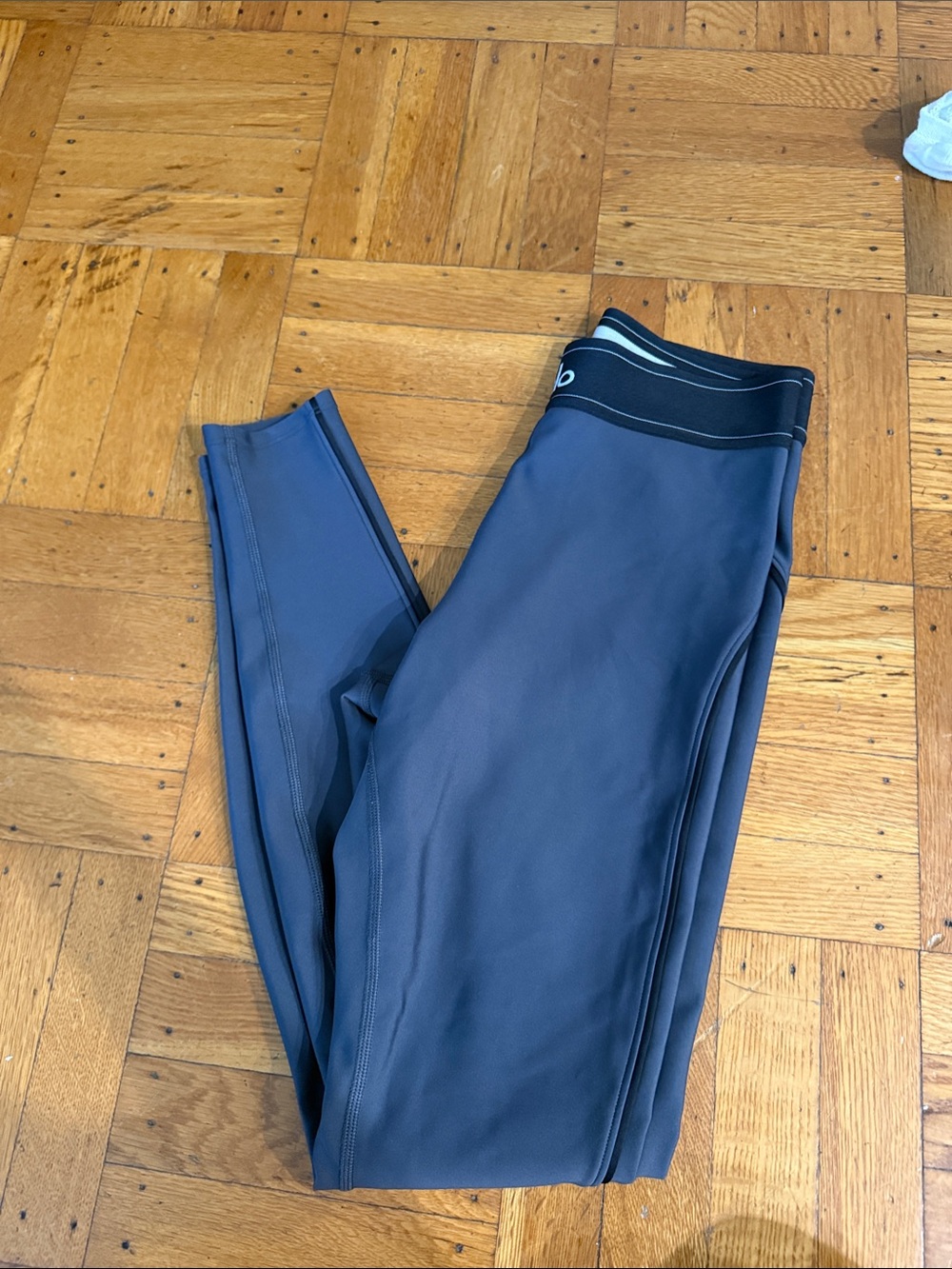 ALO High waist airlift Legging, Anthracite.